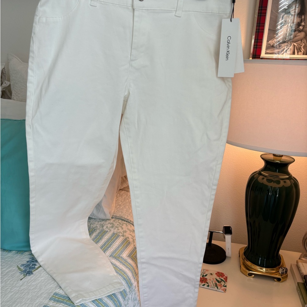 Calvin Klein size 10 trousers. Fresh and classic